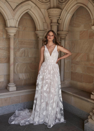 V Neck Ivory Exquisite Lace Tulle Dreamy Wedding Dress